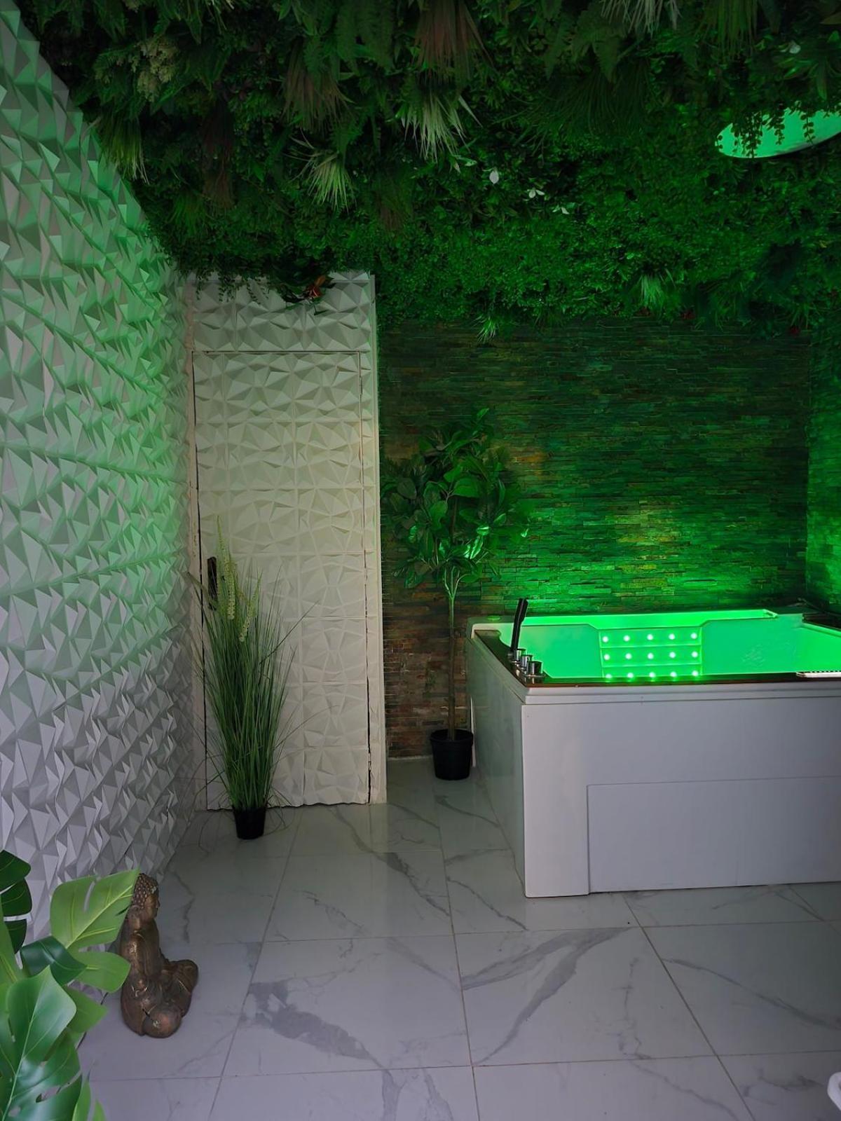 Les Bulles Medievales-spa-sauna Carcassonne