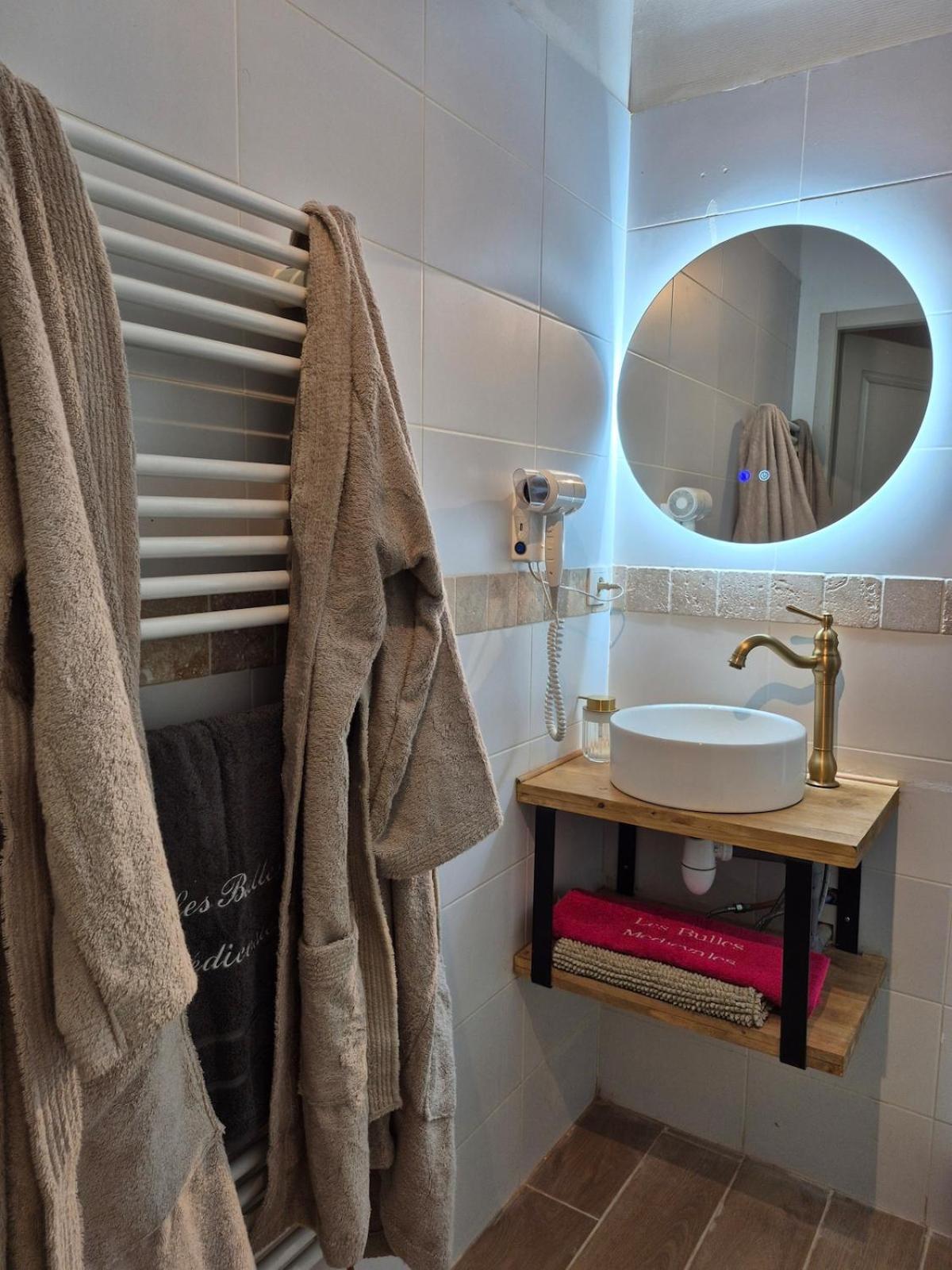 Appartement Les Bulles Medievales-spa-sauna Carcassonne